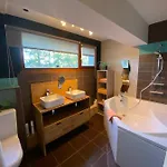 Apartament La Dans Les Pins *